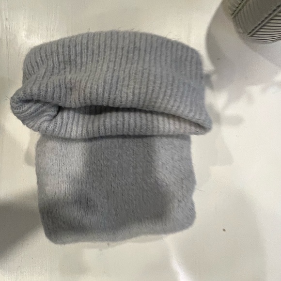 Zara- Oversized Turtleneck Sweater - M - Picture 3 of 3